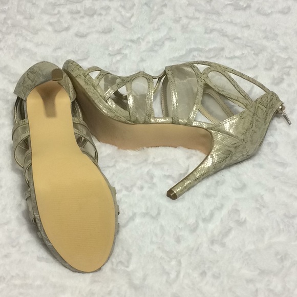 Metallic Cage Stilettos - Picture 2 of 8